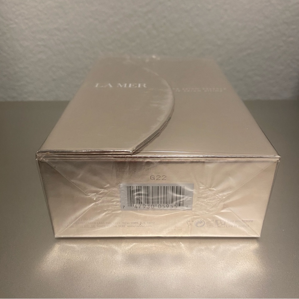 NEW SEALED La Mer Genaissance De La Mer The Serum
Essence - 1 fl.oz. - Picture 7 of 8